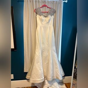 Justin Alexander Signature Wedding Silk Gown Beaded With Cap Sleeves 9735  Sz 10